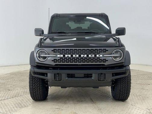 SHADOW BLACK 2025 Ford Bronco Badlands