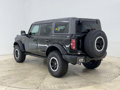 SHADOW BLACK 2025 Ford Bronco Badlands
