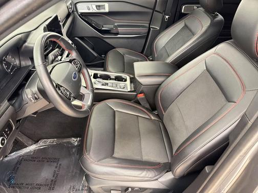 CARBONIZED GRAY METALLIC 2023 Ford Explorer ST-Line