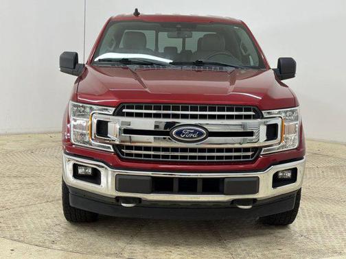 RUBY RED METALLIC TINTED CC 2019 Ford F-150 XLT