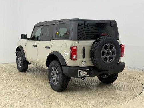 DESERT SAND 2026 Ford Bronco Big Bend