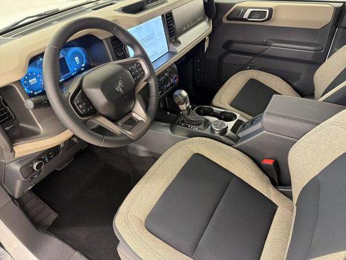 Oxford White 2026 Ford Bronco Big Bend