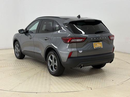 Carbonized Gray Metallic 2025 Ford Escape ST-Line
