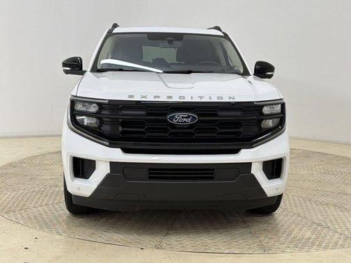 OXFORD WHITE 2025 Ford Expedition Active