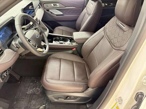 STAR WHITE MET TRI-COAT 2026 Ford Explorer Platinum