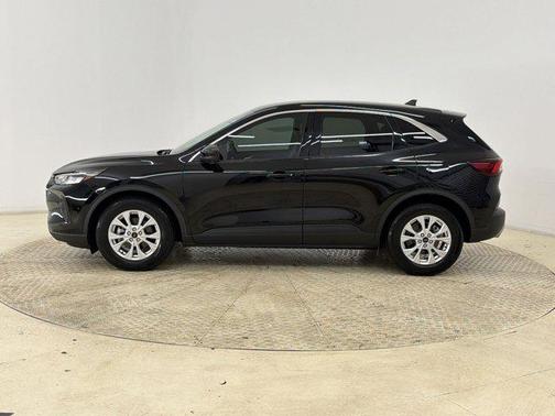AGATE BLACK METALLIC 2023 Ford Escape Active