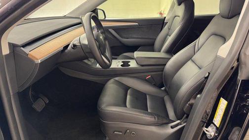 2024 Tesla Model Y Long Range Dual Motor All-Wheel Drive
