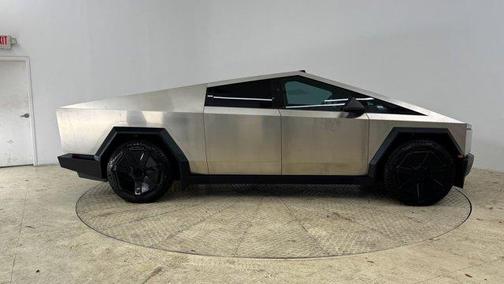 2024 Tesla Cybertruck Cyberbeast