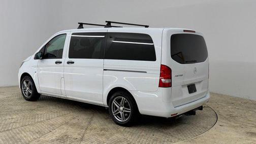 2017 Mercedes-Benz Metris Base