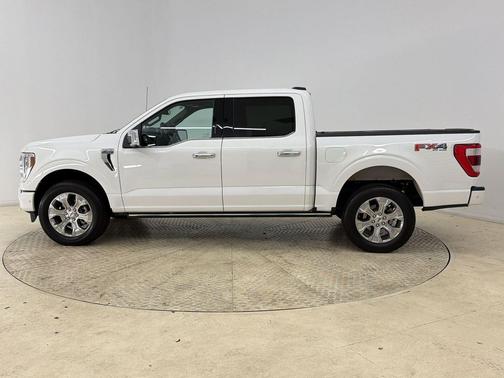STAR WHITE METALLIC TRICOAT 2023 Ford F-150 Platinum