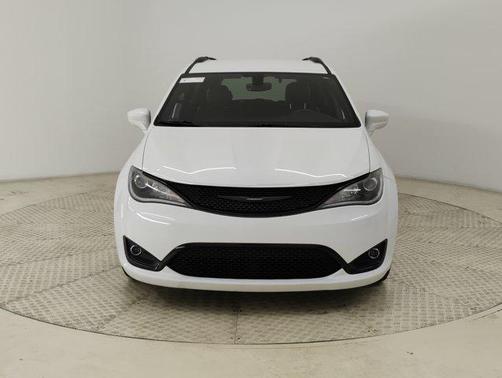 2019 Chrysler Pacifica Touring-L Plus