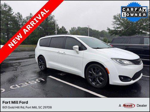 2019 Chrysler Pacifica Touring-L Plus