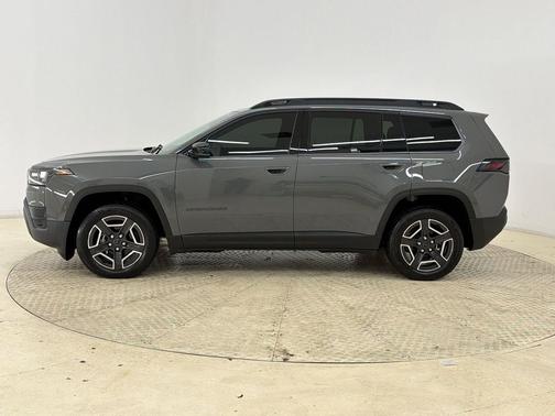 Sting-Gray Clearcoat 2026 Jeep Cherokee Limited