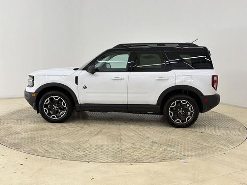OXFORD WHITE 2025 Ford Bronco Sport Outer Banks