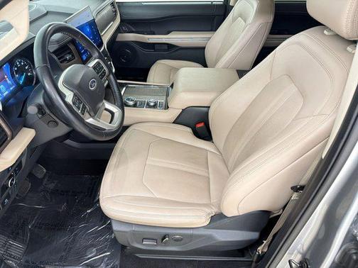 ICONIC SILVER METALLIC 2024 Ford Expedition Limited