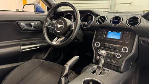 2022 Ford Mustang EcoBoost