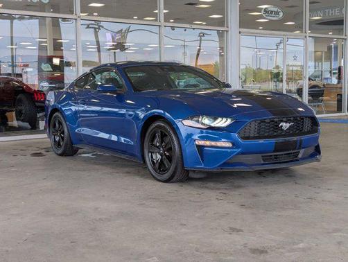 2022 Ford Mustang EcoBoost