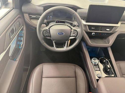 SPACE WHITE METALLIC 2026 Ford Explorer Platinum