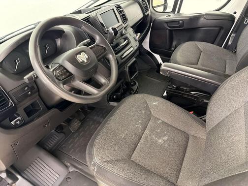 Bright White Clearcoat 2023 RAM ProMaster 2500 High Roof