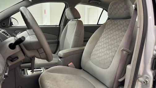 2004 Chevrolet Malibu Base