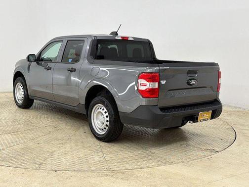 CARBONIZED GRAY METALLIC 2025 Ford Maverick XL