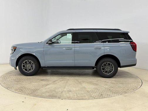 Glacier Gray Metallic Tri-Coat 2026 Ford Expedition Active