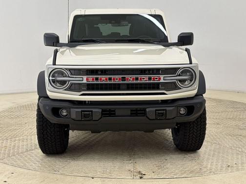 WIMBLEDON WHITE 2026 Ford Bronco Outer Banks