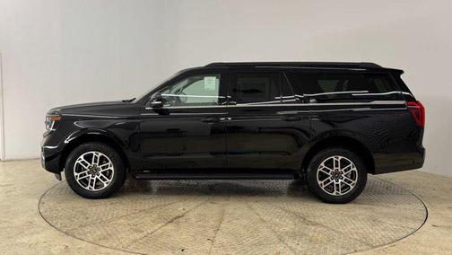 2025 Ford Expedition Max Active 4x4