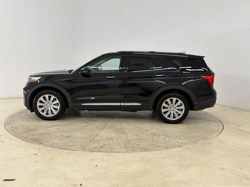 AGATE BLACK METALLIC 2022 Ford Explorer Limited