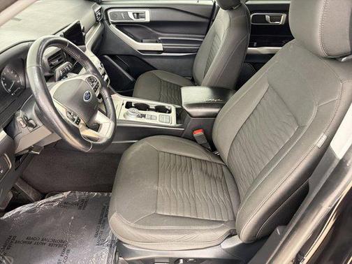 AGATE BLACK METALLIC 2021 Ford Explorer XLT