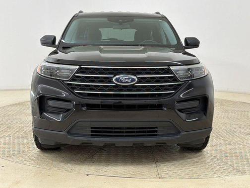 AGATE BLACK METALLIC 2021 Ford Explorer XLT