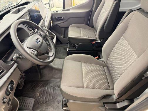 Oxford White 2026 Ford Transit-250 Base