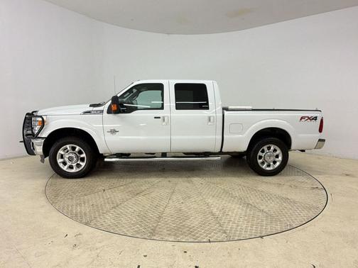 OXFORD WHITE 2015 Ford F-250 Lariat