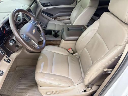 Summit White 2019 Chevrolet Tahoe LT