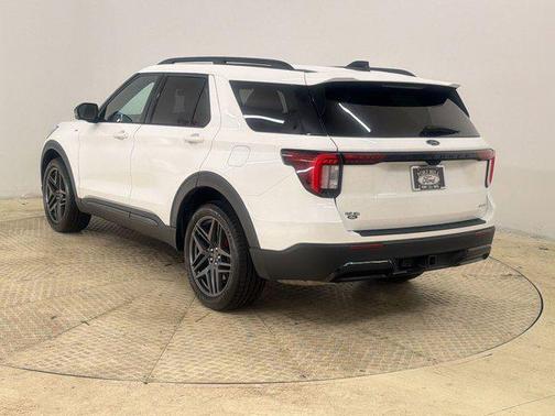 STAR WHITE MET TRI-COAT 2025 Ford Explorer ST-Line