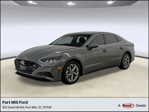 2022 Hyundai SONATA SEL