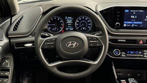 2022 Hyundai SONATA SEL