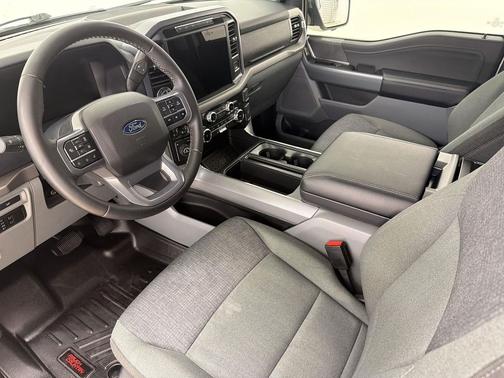 Oxford White 2024 Ford F-150 XLT