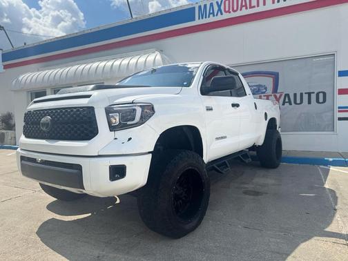 2014 Toyota Tundra SR5