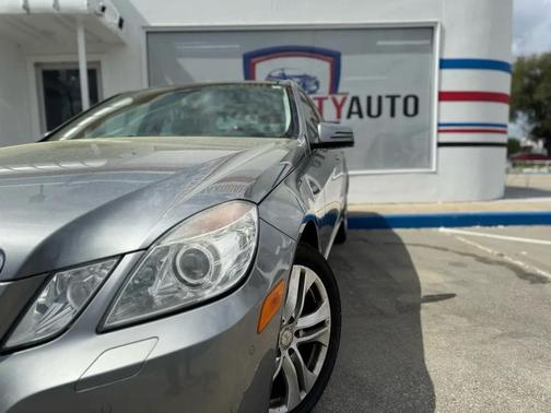2010 Mercedes-Benz E-Class E350 Sedan 4MATIC