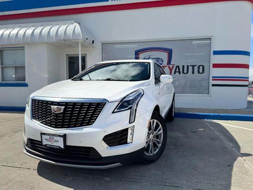2022 Cadillac XT5 Premium Luxury