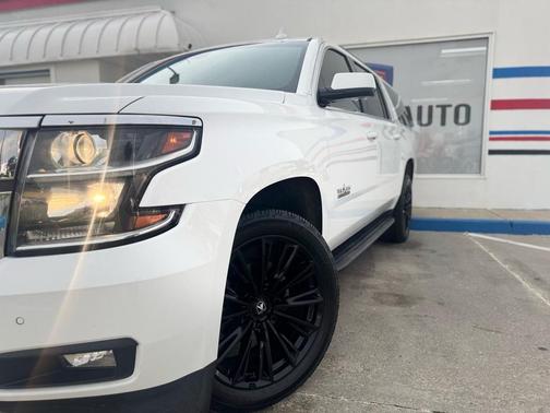 2019 Chevrolet Suburban LT