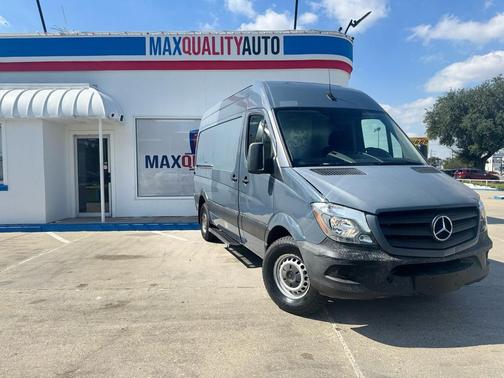2018 Mercedes-Benz Sprinter 2500 Standard Roof