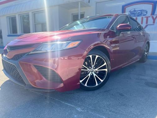 2018 Toyota Camry SE