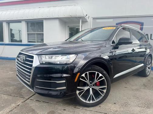 Orca Black Metallic 2019 Audi Q7 45 Premium Plus