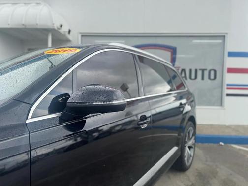 Orca Black Metallic 2019 Audi Q7 45 Premium Plus
