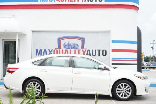2014 Toyota Avalon XLE