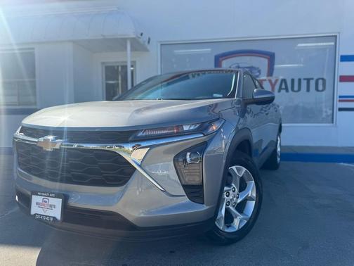 2024 Chevrolet Trax LS