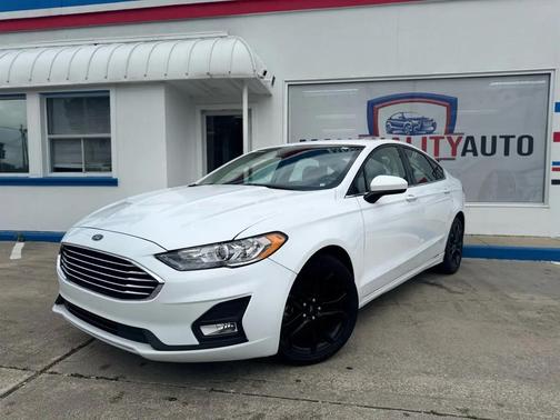 Oxford White 2020 Ford Fusion SE