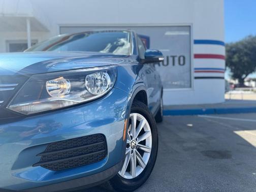 2017 Volkswagen Tiguan S